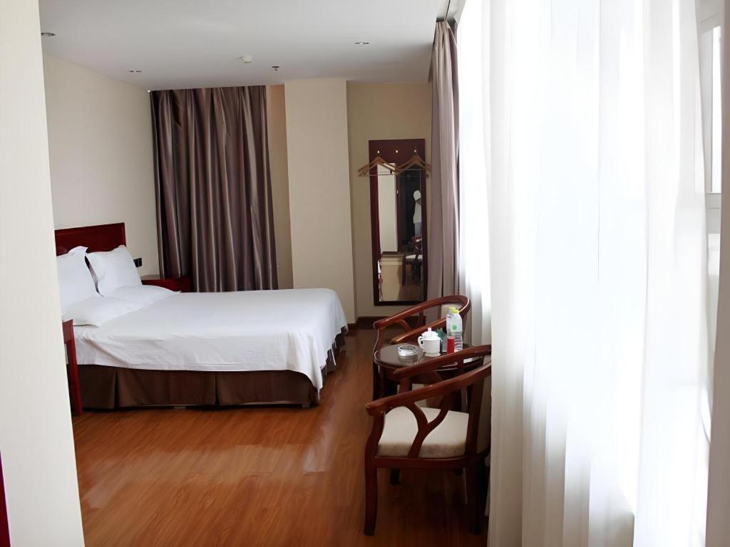 Greentree Inn Jining Yanzhou Jiuzhou Fangyuan Business Hotel Kültér fotó